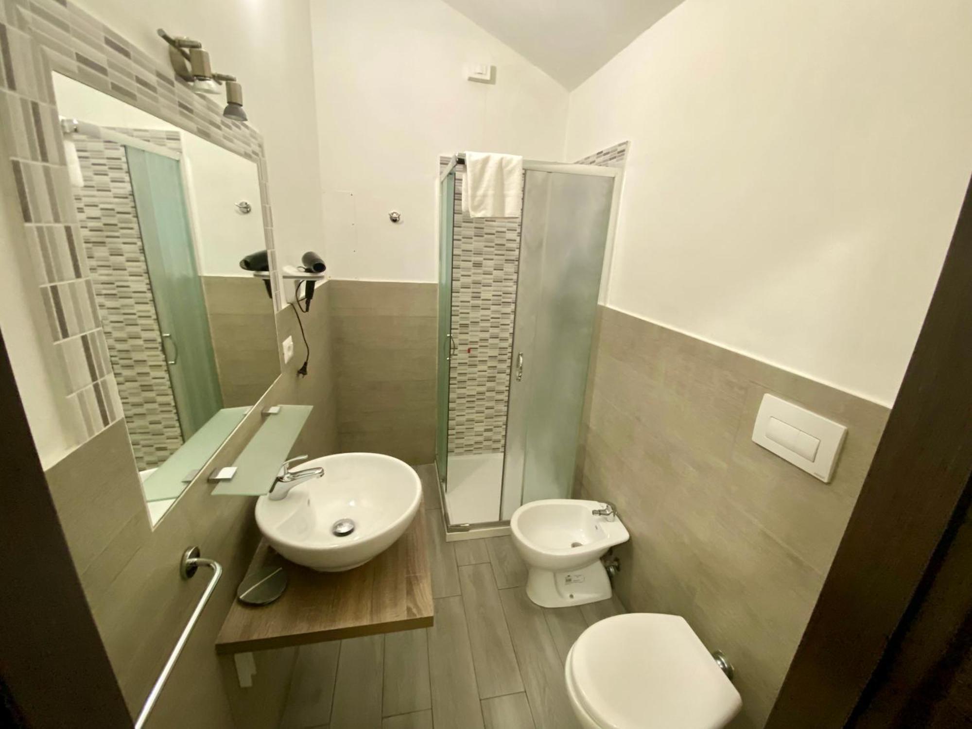 Guest House Minas Мілан Екстер'єр фото